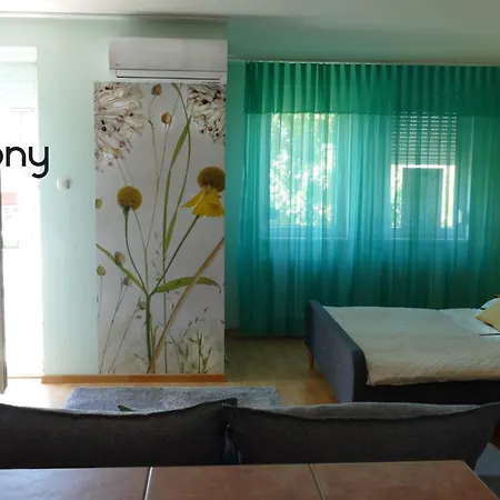 Heleniums Apartment